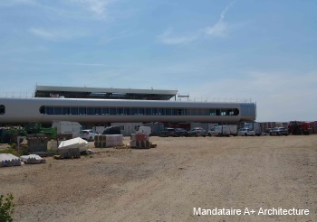 Base avions pour le Sécurité Civile à l'Aéroport de Nîmes Garons 1.jpg